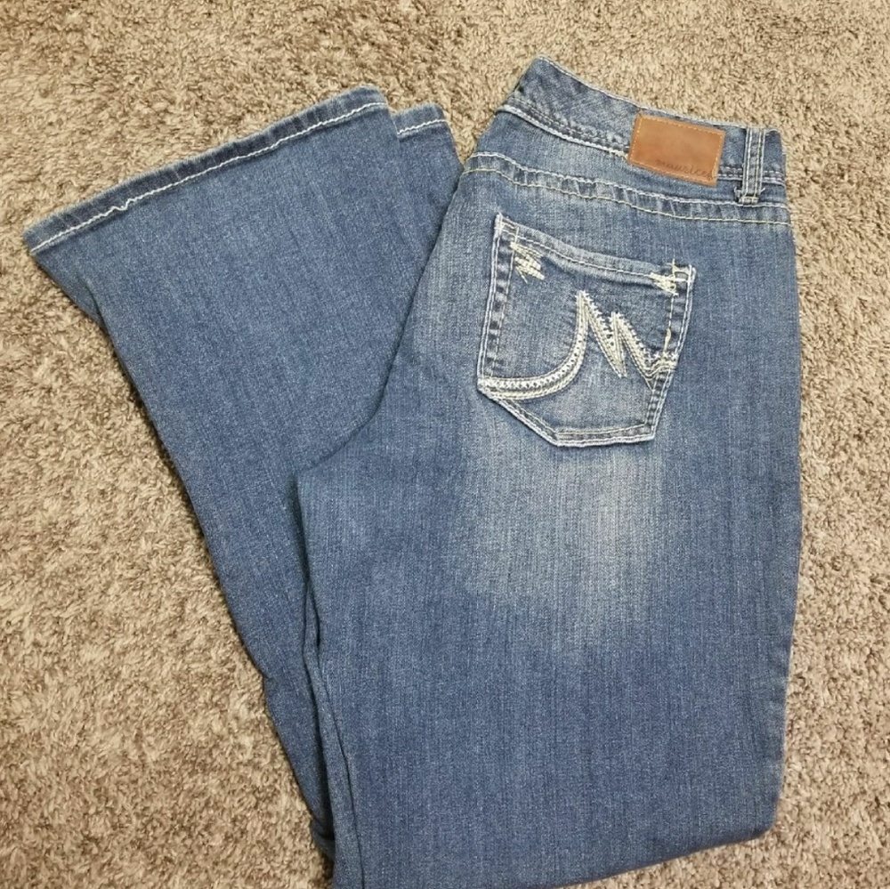 Maurices medium bootcut jeans 13/14 short